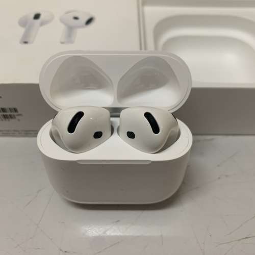 99%New Apple AirPods 4 MXP63 保到5-11-2026
