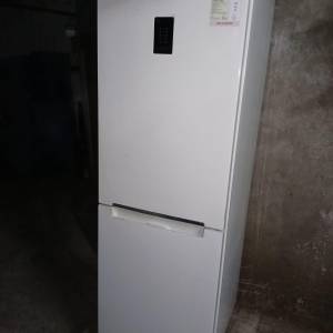 SAMSUNG   三星變頻珍珠白大容量雪櫃