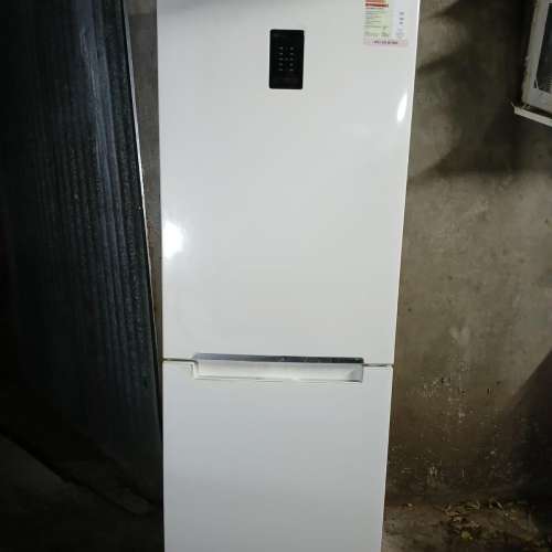 SAMSUNG   三星變頻珍珠白大容量雪櫃