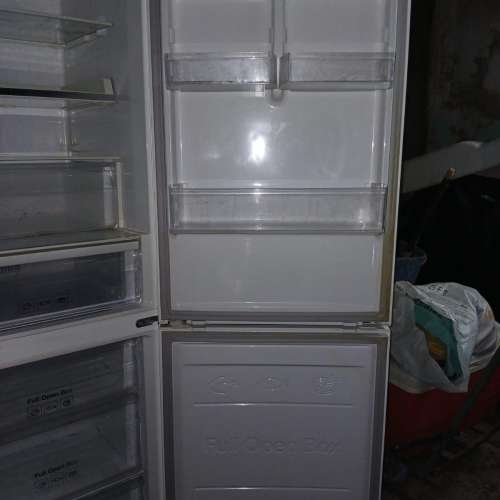 SAMSUNG   三星變頻珍珠白大容量雪櫃