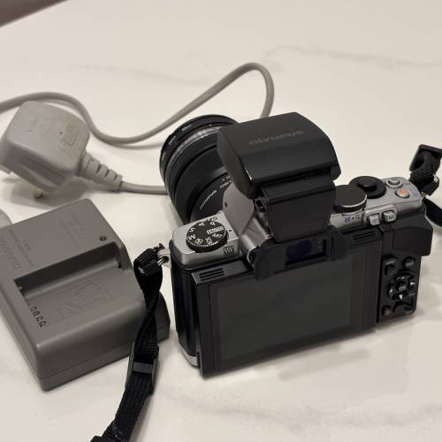 M43 Olympus 奧林巴斯 OM-D E-M5 EM5 連 12-50 lens, FL-LM2 閃光燈