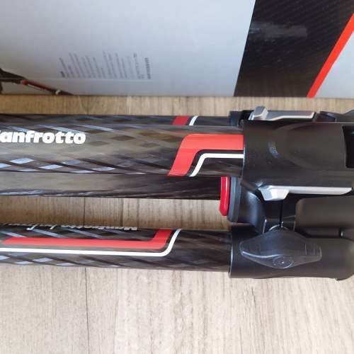 全新 Manfrotto Befree GT XPRO 碳纖維旅行三腳架 (MKBFRC4GTXP-BH)