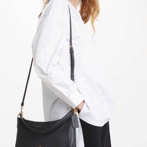 全新 Coach Pebble Chelsea Crossbody 黑色簡約單肩手袋 可斜揹