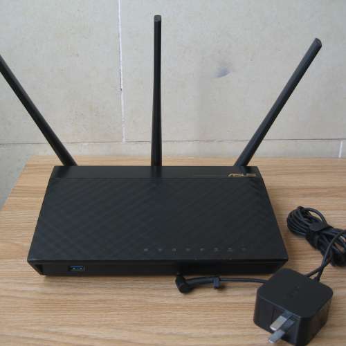 Asus RT-AC66u B1  AC1750 雙頻無線路由器