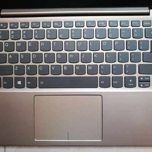 Lenovo IdeaPad 720S/13.3&rdquo;LED/i5-8250U 1.80GHz /8GB DDR4/256GB M.2 SSD/92%New NB