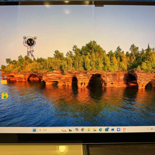 便攜16寸 AMOLED 120hz