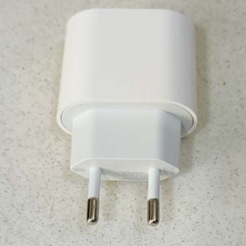 PD 20W 歐規双圓腳旅行快速充電器