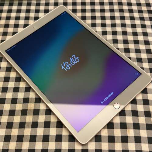 Apple iPad 8 32G LTE上網版本 平板電腦 瑰玫金色 行貨 99%新 非常少用和新淨 電量...
