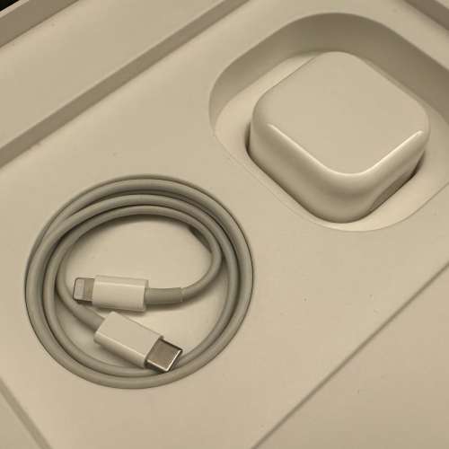 Apple iPad 8 32G LTE上網版本 平板電腦 瑰玫金色 行貨 99%新 非常少用和新淨 電量...