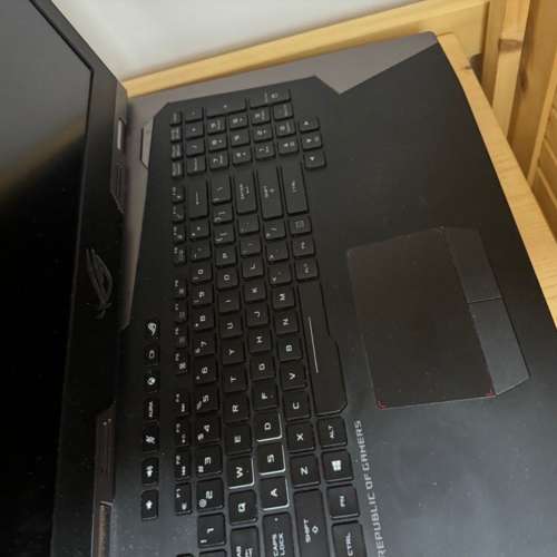 Asus ROG 機王gaming notebook GTX1080 i7 8750HK