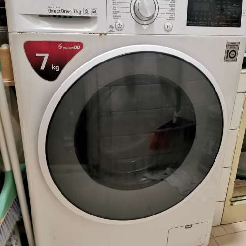 WF-1207C4W  LG 前置纖薄洗衣機 7KG 1200轉