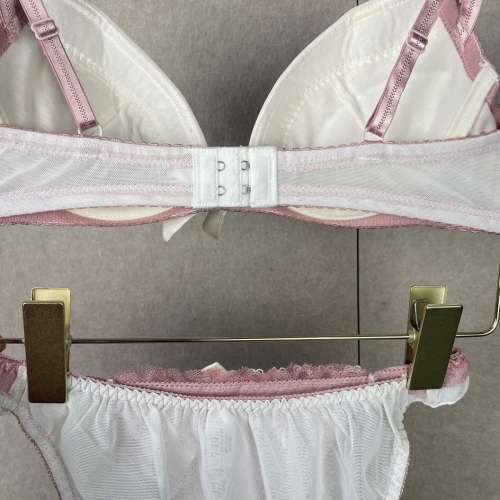 日本胸圍內褲套裝