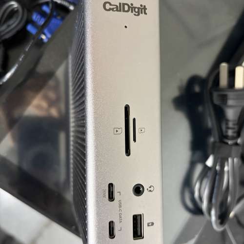 CalDigit TS4