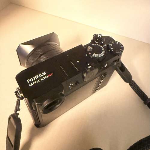 全新未用 Fujifilm GFX100RF 黑色 中片幅相機 + 兩張SD卡 + FORM ROPE 相機繩 有單...
