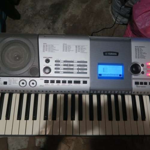 Yamaha e403 手提電子琴