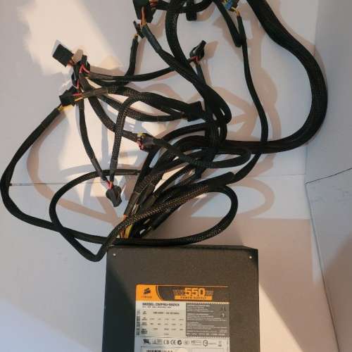放3隻牛，gamemax / corsair，大陸礦龍