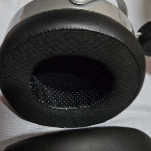 HiFiMan HE400se 平板有線耳機