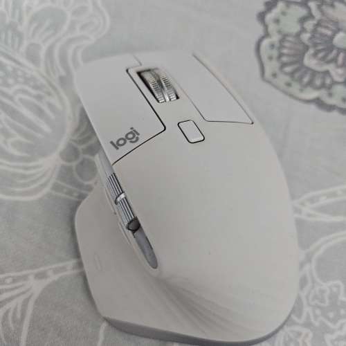 Logitech MX Master 3S 無線滑鼠 包Bolt接收器和USB線