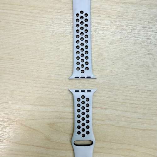 Apple Watch 運動錶帶 Nike 白色