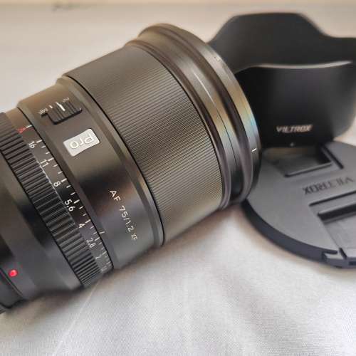 Viltrox 75mm 1.2 (fujifilm)