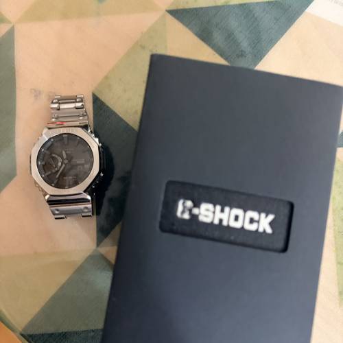 GM-B2100D-1A 九成新有少許使用痕跡 購自日本