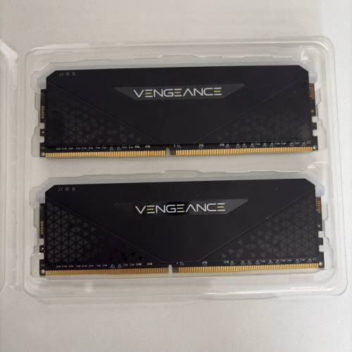 Corsair Vengeance RGB RS 32GB DDR4 3600 C18