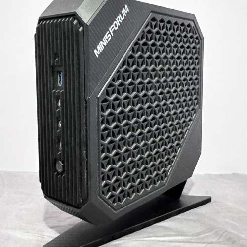 Minisforum HX90G 5900HX RX 6600M 打機 Mini PC