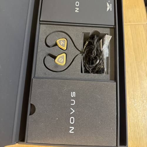 Empire ears X Astell & Kern NOVUS