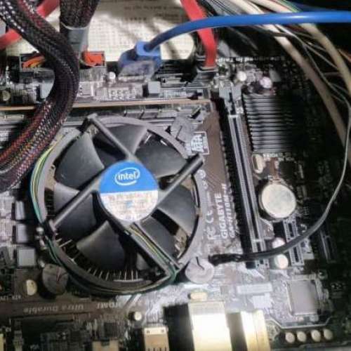 G4560 + Gigabyte H110m+風扇 ( NO RAM) +背板