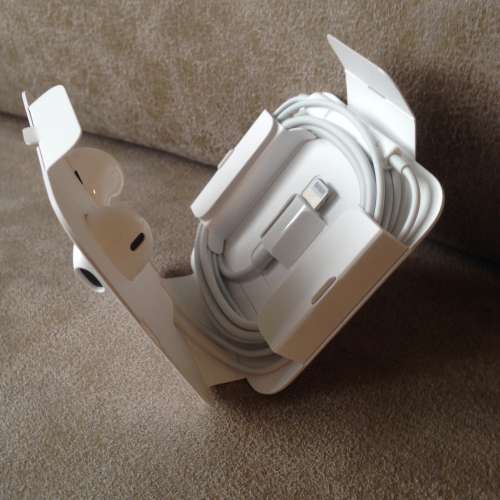 🔊 APPLE EarPods wired earphones with control WHITE NEW 全新 蘋果 耳機 白色 