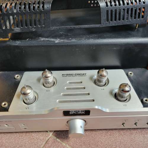 合共價。SPARK膽機，日本CEC牌CD機，27盒HDCD/CD碟片