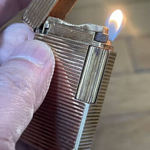 好𠃊靚🤣 DuPont  火機 $1680