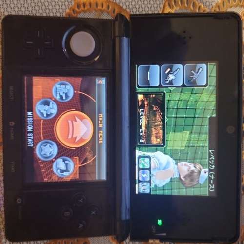 日版 Nintendo 3DS 遊戲機連 6隻遊戲 [只玩正版無改機]  物超所值！