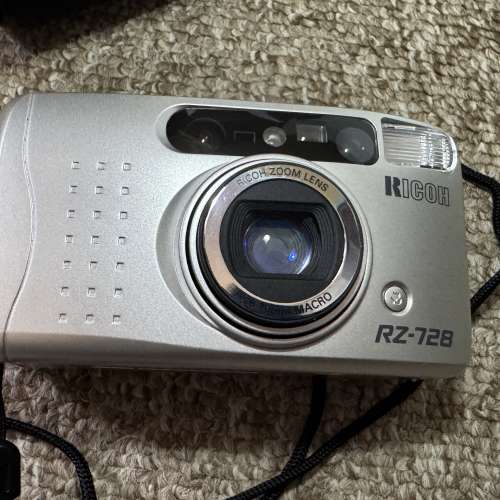 極罕有，幾乎全新理光 Ricoh rz728 菲林相機傻瓜機