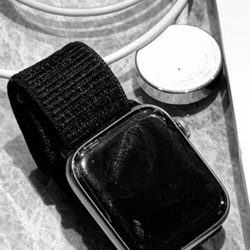 Apple Watch Series 4 (GPS+Cellular) (SS) 44MM - (with Charger *NEW*  sports band