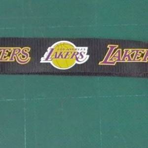 NBA 洛杉磯湖人隊 (Los Angeles Lakers) 的手腕帶鑰匙圈掛繩。......