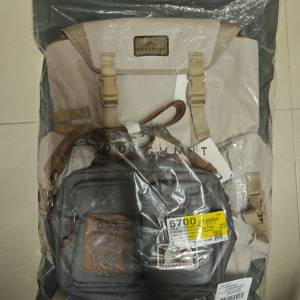 Doughnut Grounder Happy Camper 背包 (象牙) + Satchel dreamworker 斜背包 (灰色)