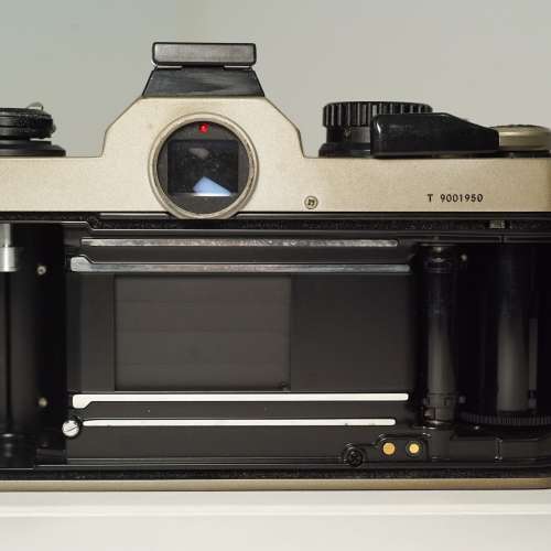 Nikon FM2/T Titanium｜測光準｜seals 無粉化｜連 Nikkor 135mm f/3.5 套裝