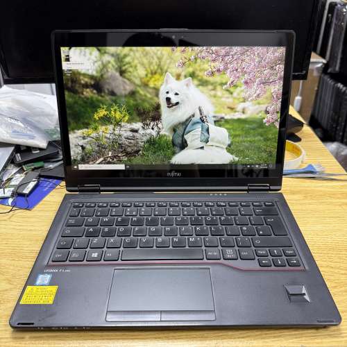 [🇯🇵日本製.360&deg; Touch] Fujitsu Lifebook P727 (Core i5 / 12.5" / Win 11 / 永...