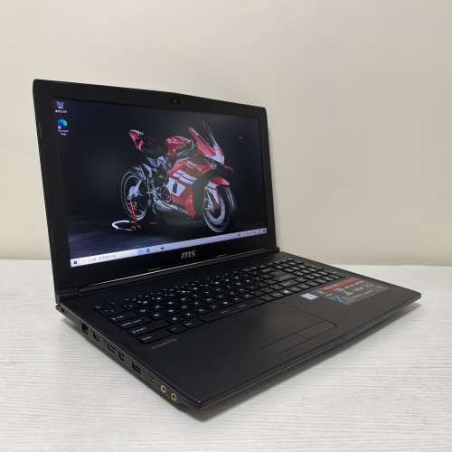 Msi 電競筆電 i7 7700h/16g ram/128m2 ssd+1tb hhd/GTX1050/1920x1080p）