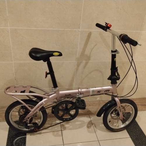舊 成人/中童單車一部 ，14吋，6速，可摺，雙碟剎。