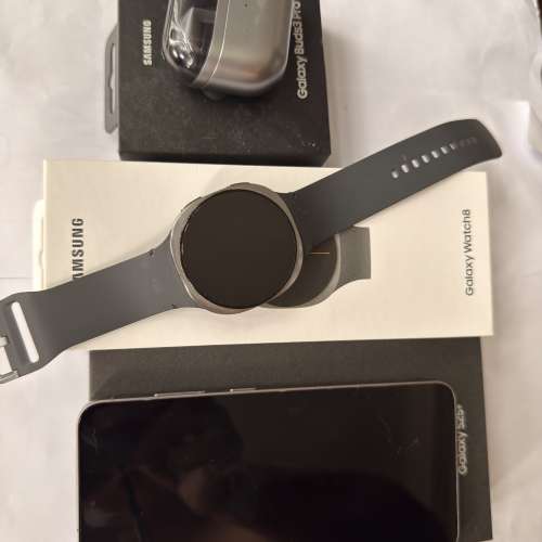Samsung 全家桶(S25+,buds 3 pro, watch 8)有保養