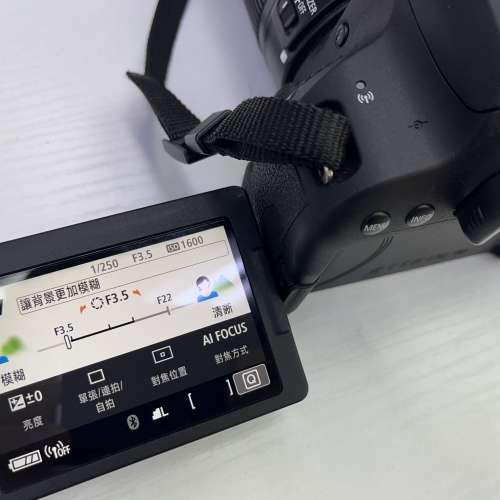 95% New Canon 800D 連 18-135mm f3.5-5.6 IS STM, 深水埗門市可購買