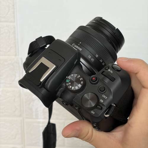 Canon R10 連 RF-S18-45mm f/4.5-6.3 IS STM鏡頭套裝