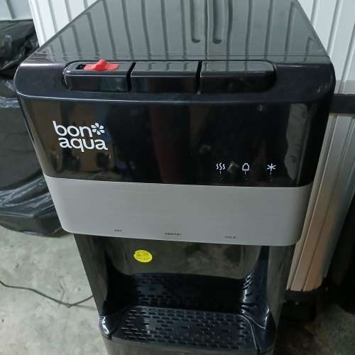 8成新Bonaqua飛雪座地式水機