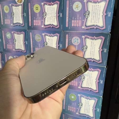 iPhone 13pro 256gb,港行雙卡極新，完美冇花，冇修冇拆，所有原裝，所有功能正常！