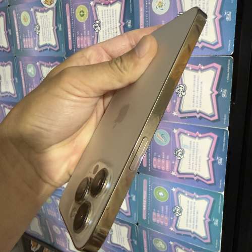 iPhone 13pro 256gb,港行雙卡極新，完美冇花，冇修冇拆，所有原裝，所有功能正常！