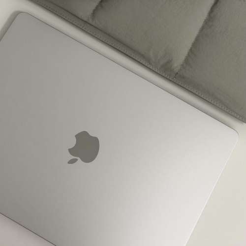 使用不到1個月Apple MacBook Air 13吋 M4 16GB 256GB sky blue