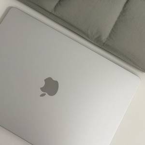 使用不到1個月Apple MacBook Air 13吋 M4 16GB 256GB sky blue