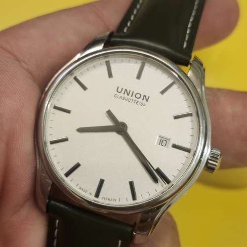 Union Glash&uuml;tte(宇聯表), 具體型號為 Viro Date自動機械 手錶